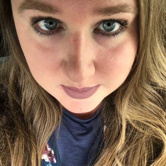 Meet the Posher Other - Meet your Posher, Melissa